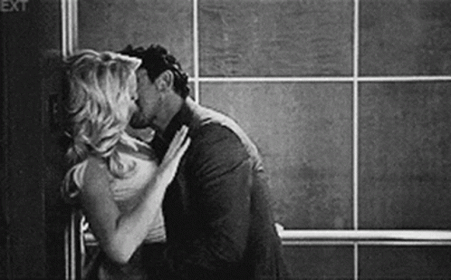 hot-kiss